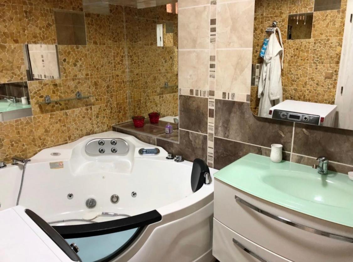 Bella Casa Apartments Făgăraş Eksteriør bilde